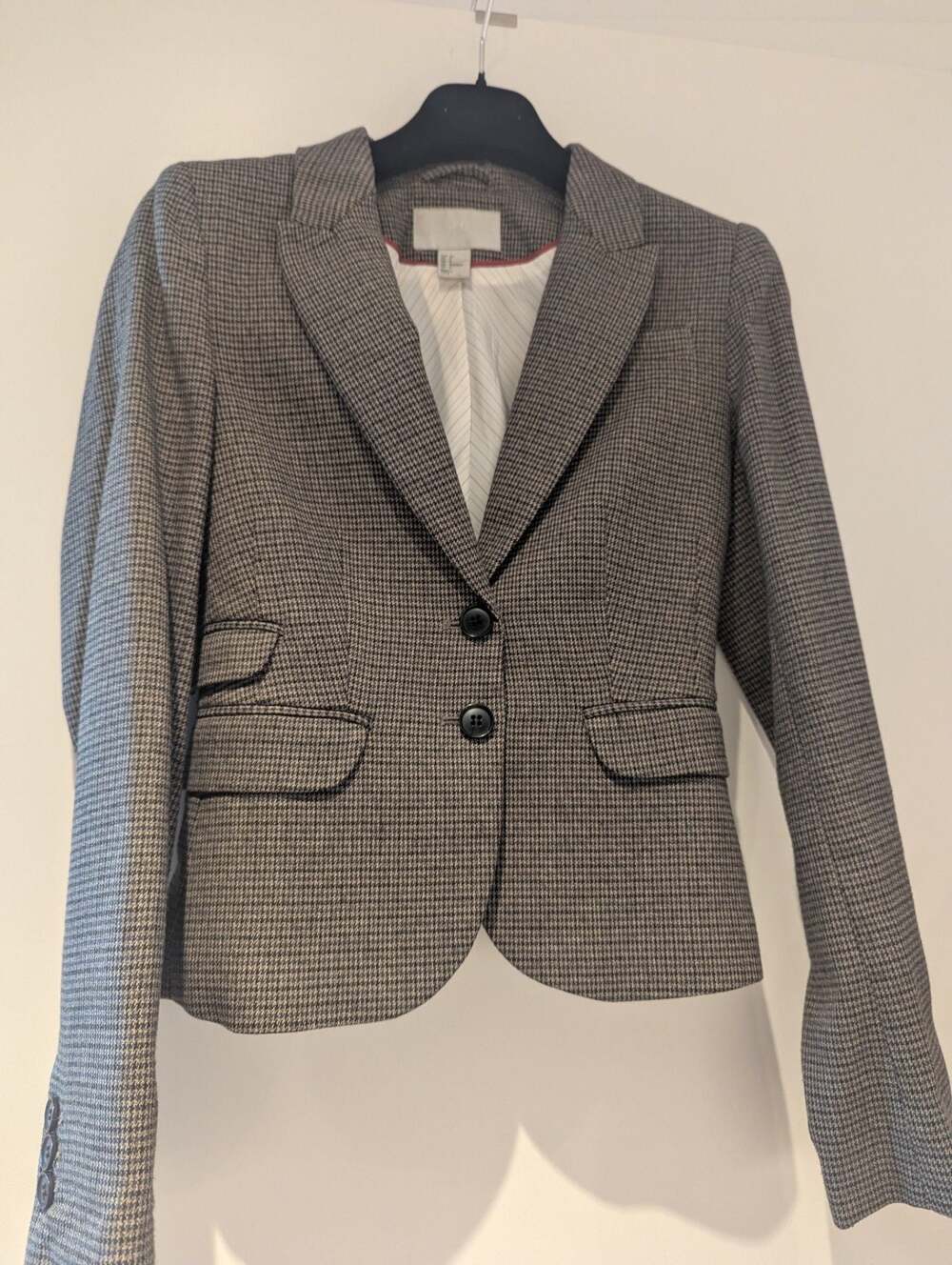 H&M Fitted Peplum Back Houndstooth Blazer